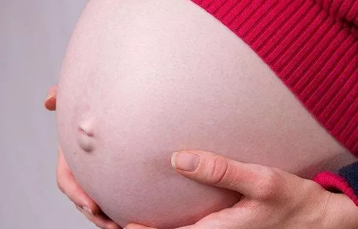 盆腔还有积液会影响宝宝发育吗 盆腔还有积液是怎么回事 盆腔还有积液会影响宝宝发育吗 盆腔还有积液是怎么回事